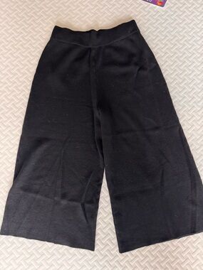 Black Knit Pants cropped
